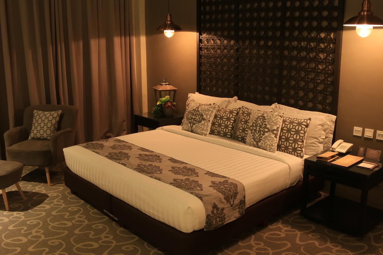 The Oriental Leyte Hotel Tacloban Exterior photo
